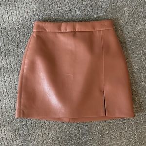 Wilfred Tempest Brown Leather Skirt - Aritzia